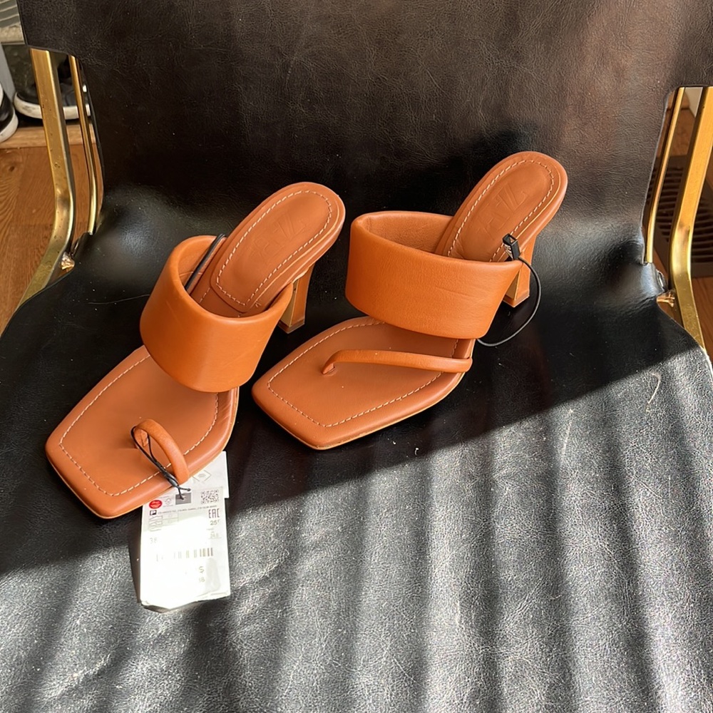 Leather Sandals- brown